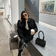 上衣 韩版 黑色复古皮衣外套女2022年秋冬新款 炸街短款 时尚 MULVAN