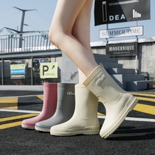 女日系时尚 工作鞋 女 雨鞋 外穿冬季 款 中筒防水防滑耐磨雨靴保暖水鞋